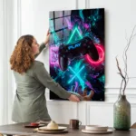 Gamer Ruhu: Neon Işıklı Oyun Konsolu Tasarım Cam Tablo - Görsel 2